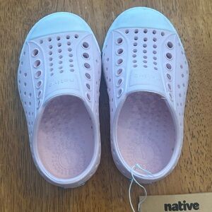 Toddler C5 pink shoes - Jefferson.  Brand new with tags.